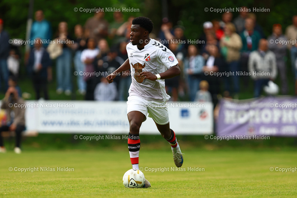 NH_Altona93_FCEintrachtNorderstedt_LottoPokal_03052025 | #14 Ezra Kwajo Ampofo (Altona 93)Fußball I Herren I Lotto Pokal I Saison 2024-2025 I Halbfinale I Altona 93 - FC Eintracht Norderstedt I 03.05.2025 I Adolf-Jäger-Kampfbahn