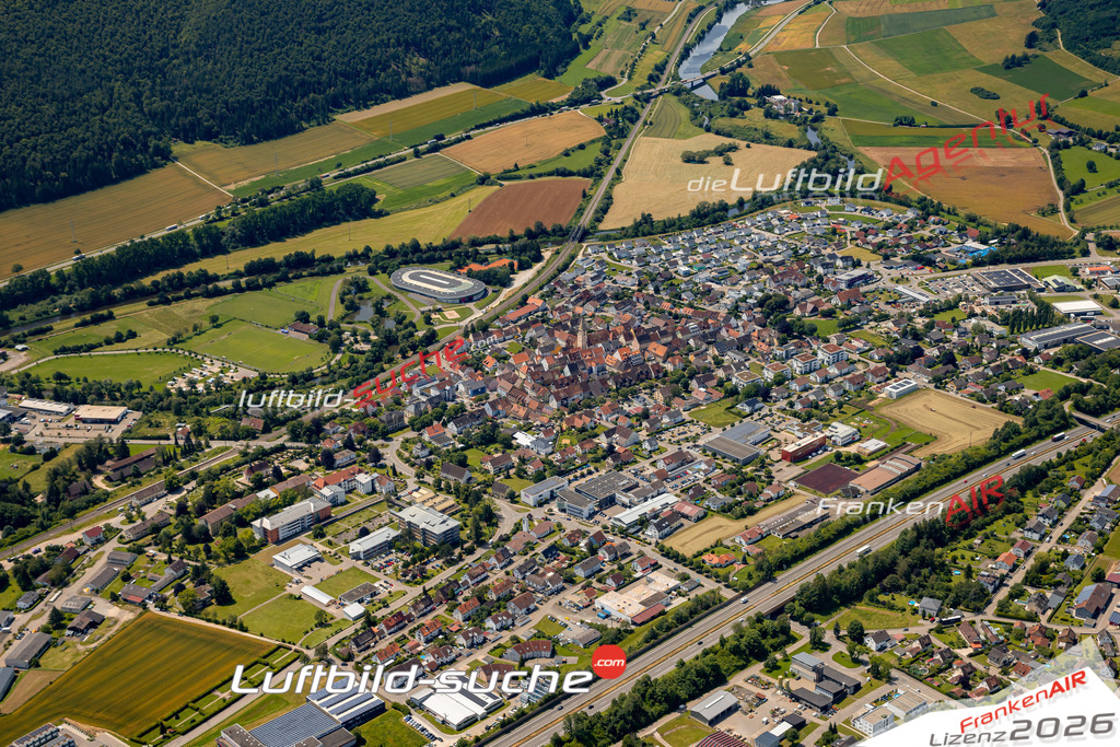 Das Luftbild zeigt :  Geisingen - Die Luftaufnahme wurde 2024 vom UL-Flugzeug aus erstellt ( keine Drohne ) - Hochauflösende Luftaufnahme - Für grossformatige Ausdrucke geeignet. Die Geschenkidee !Mit Lizenz und Bildrechte bestellbar