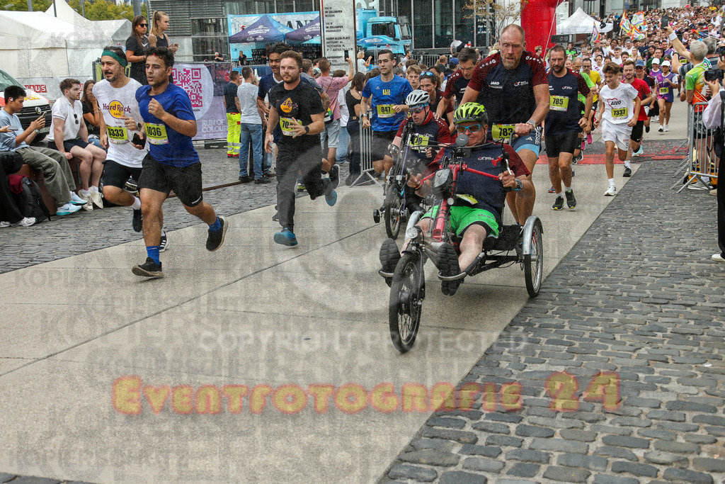 250920_1300_EX1_3744 | Sportfotografie im Rhein-Sieg Kreis, Köln, Bonn, NRW, Rheinland Pfalz, Hessen, etc. Unser Tätigkeitsfeld umfasst den Laufsport vom Volkslauf über den Marathon, Duathlon, Triathon bis zum Ultralauf wie Kölnpfad Ultra oder Schindertrail.