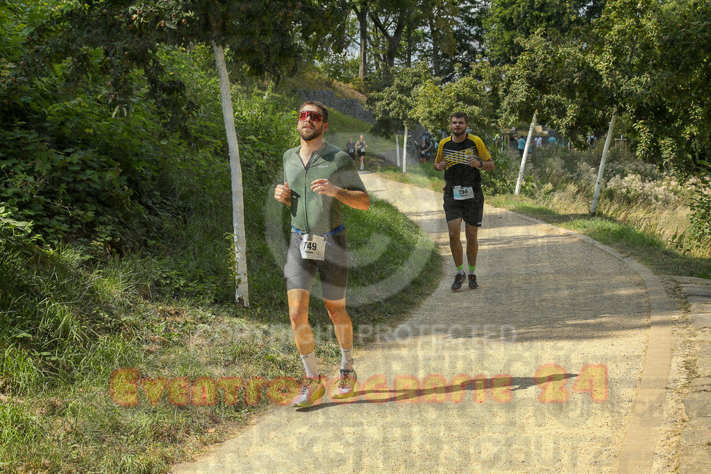 250824_1453_EX1_7946 | Sportfotografie im Rhein-Sieg Kreis, Köln, Bonn, NRW, Rheinland Pfalz, Hessen, etc. Unser Tätigkeitsfeld umfasst den Laufsport vom Volkslauf über den Marathon, Duathlon, Triathon bis zum Ultralauf wie Kölnpfad Ultra oder Schindertrail.