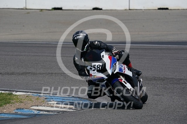 2022_05_10_PBK_32558 | Sportfotografie; SlowMotion; Video; Rennstrecke; Hafeneger; Speer; Racing; RSE; BMW; CBO; Trackday; Motorsportarena; Hockenheimring; Brno; Most; Barcelona; Valencia