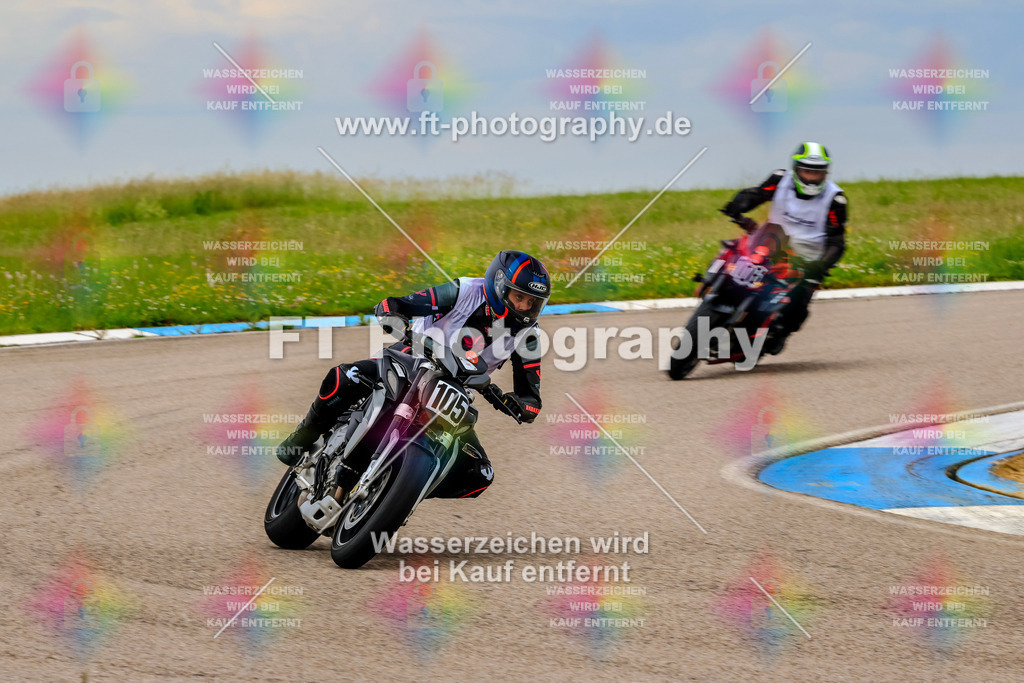 MotoTeam-2329 | Hier findet Ihr Bilder von Touristenfahrten auf der Nürburgring Nordschleife oder von anderen Veranstaltungen die ich besucht habe. Viel Spass beim Durch Schauen 