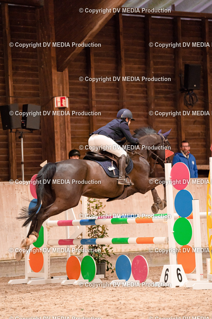 Springen Tag 3-083 | dv-media-shop - Realisiert mit Pictrs.com