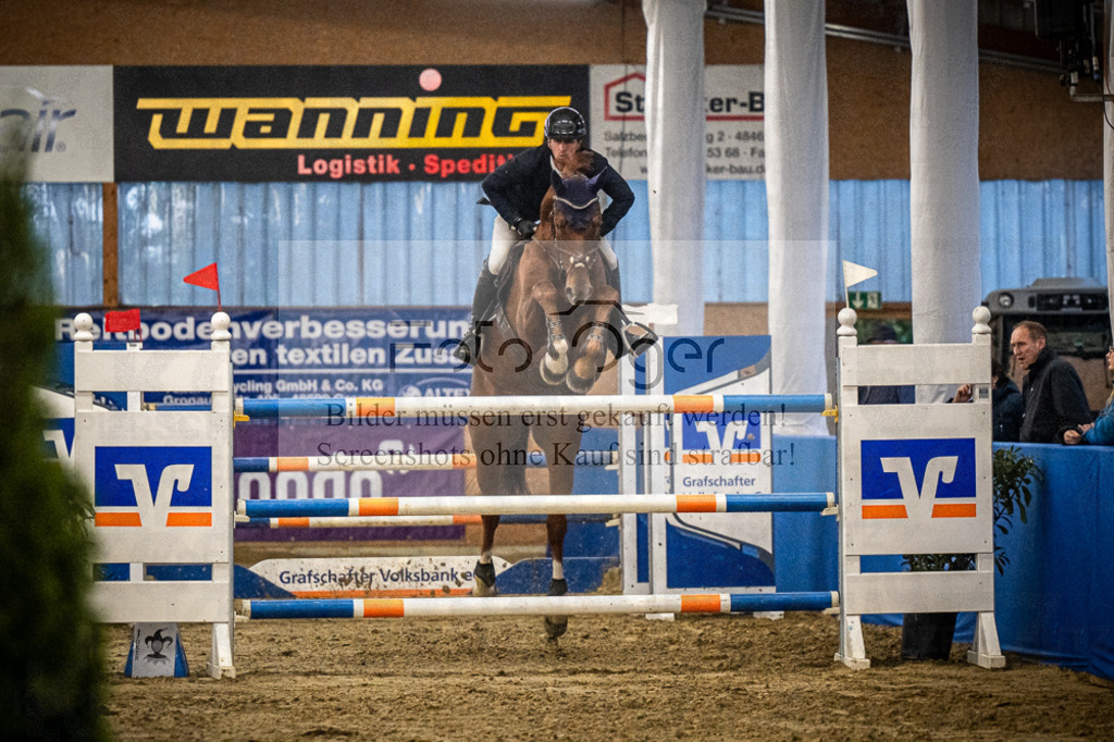 DOS_1023 | Entdecke hochwertige Reitturnierfotos von Foto Oger. Professionell, emotional und authentisch – jetzt Lieblingsmomente im Shop bestellen.Deutschlandweite Turnierfotografie. - Realisiert mit Pictrs.com