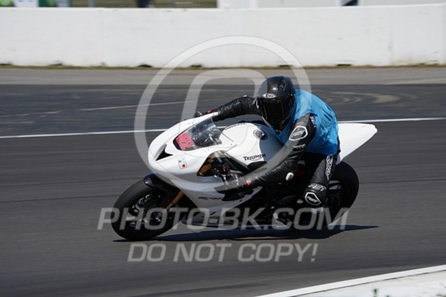 2025_04_29_PBK_21899 | Sportfotografie; SlowMotion; Video; Rennstrecke; Hafeneger; Speer; Racing; RSE; BMW; CBO; Trackday; Motorsportarena; Hockenheimring; Brno; Most; Barcelona; Valencia