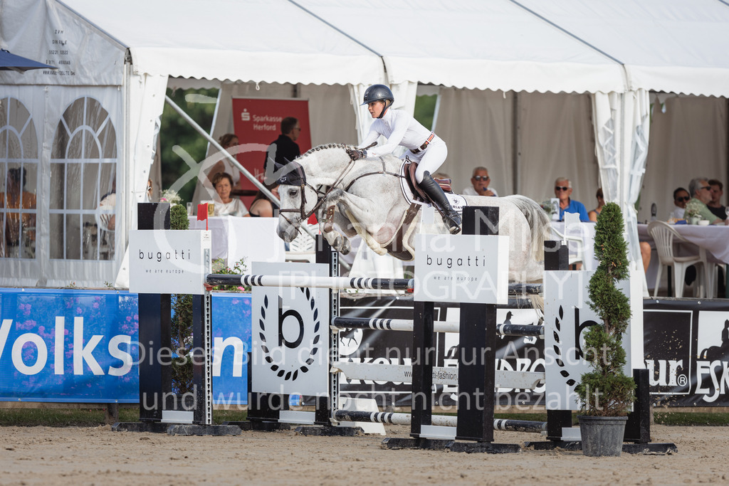 230624_PfSpTa_GroßerPreis-225 | Deine schönsten Turniermomente als professionelle Fotos! Entdecke hochwertige Pferdesport-Fotografie im Online-Shop. Jetzt Fotos finden & bestellen!