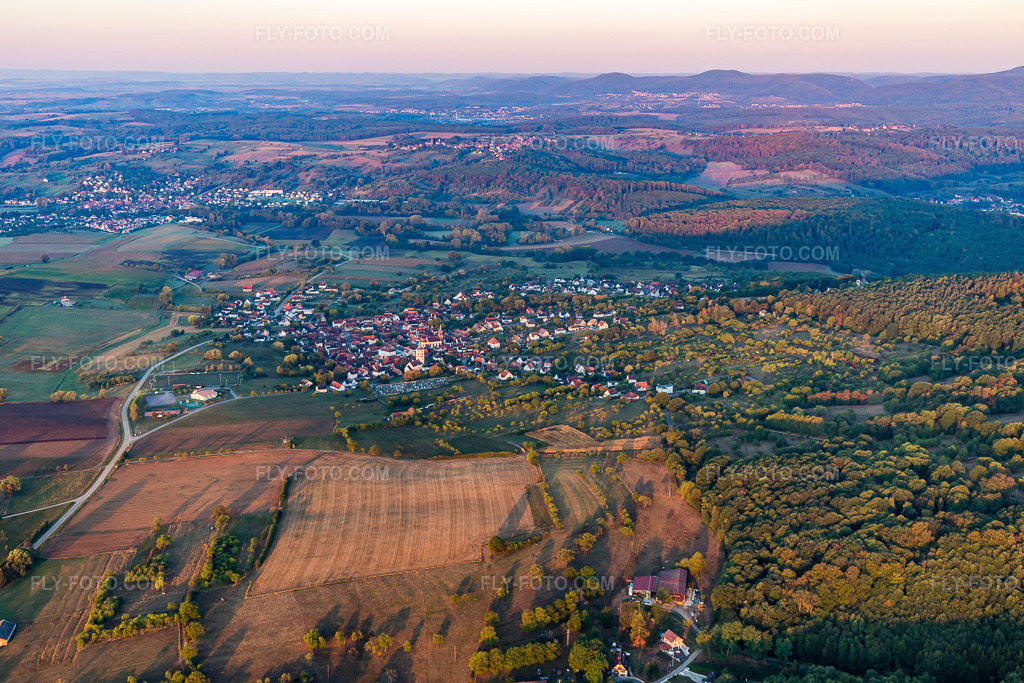 Aerial view: View of the town in Gœrsdorf in the state Bas-Rhin, France.Photo: IMG_111618.jpg taken on 09/16/2018 by Werner Riehm/FLY-FOTO.comResolution of the original: 5404 x 3602 px