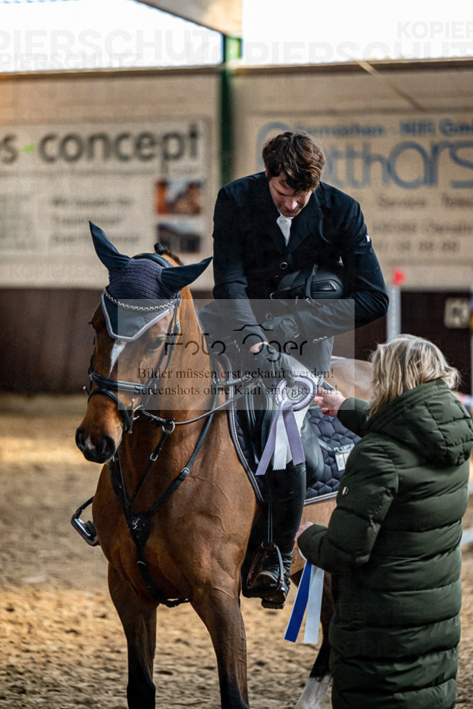 20240308-DOS_3389 | Entdecke hochwertige Reitturnierfotos von Foto Oger. Professionell, emotional und authentisch – jetzt Lieblingsmomente im Shop bestellen.Deutschlandweite Turnierfotografie. - Realisiert mit Pictrs.com