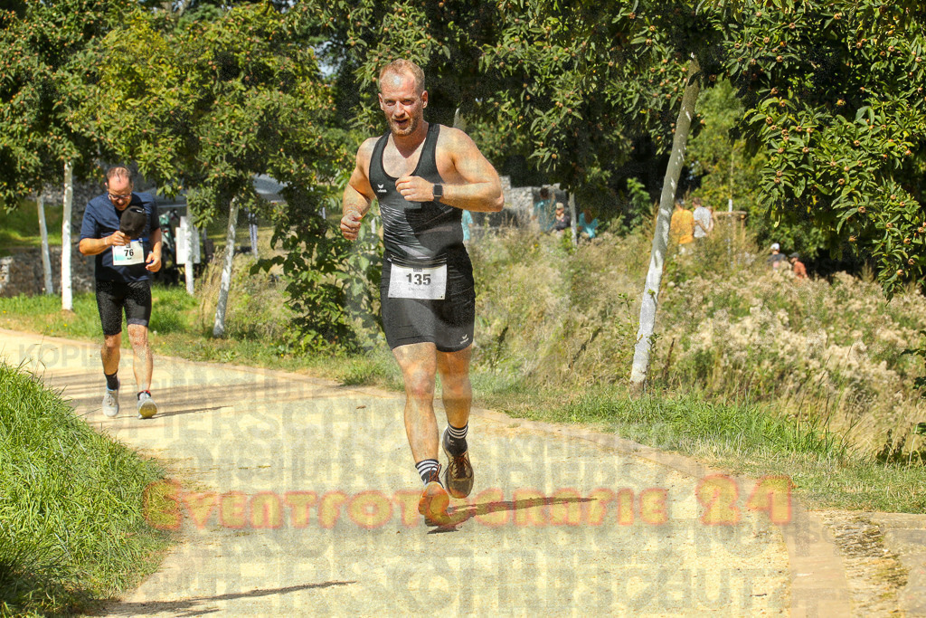 250824_1248_EX1_0582 | Sportfotografie im Rhein-Sieg Kreis, Köln, Bonn, NRW, Rheinland Pfalz, Hessen, etc. Unser Tätigkeitsfeld umfasst den Laufsport vom Volkslauf über den Marathon, Duathlon, Triathon bis zum Ultralauf wie Kölnpfad Ultra oder Schindertrail.