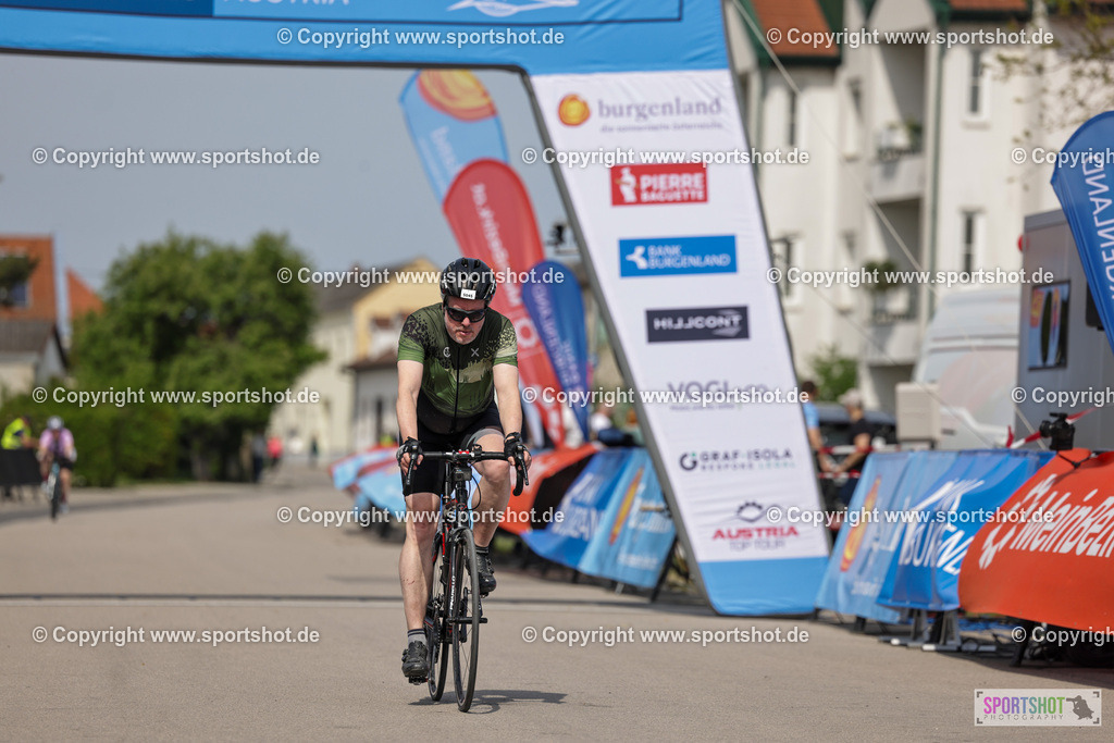 VJ__9833 | Neusiedlersee Radmarathon 2026@sportshot_your_pictrs #yourpictures#roadtowm2029 #nrm #neusiedlerseeradmarathon #neusiedlersee #neusiedlerseetourismus #burgenland #mörbisch #nrm26 #burgenlandtourismus #voglundco #poweredbyburgenlandtourismus #radsport #rad #marathon #ucigranfondo #visitburgenland #ucigranfondoworldseries