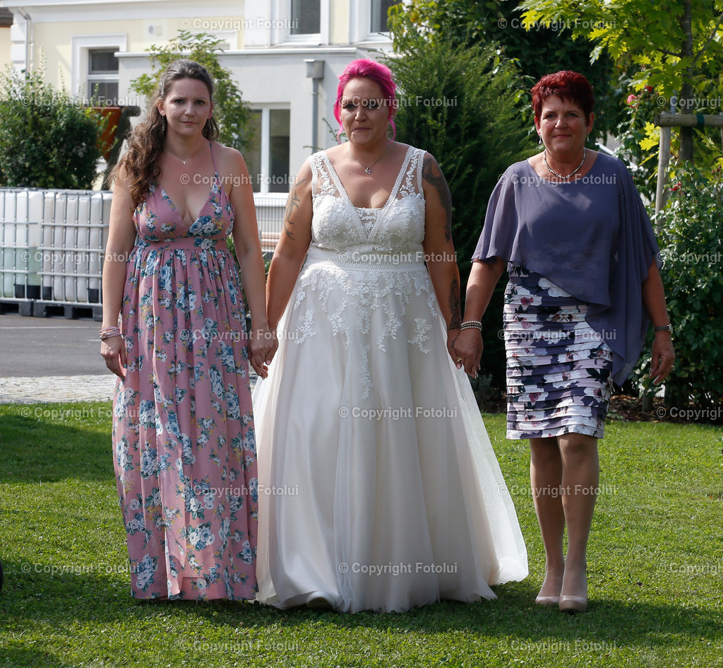 KERSTINFREDYHOCHZEIT_260822_13 | bilder, linz, photo, foto, fussball, sport, fotolui, bundesliga