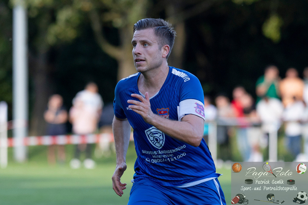 Hessenliga: Türk Gücü Friedberg - FC Eddersheim, 09.08.2024 | Daniel Henrich (Türk Gücü Friedberg #6), Freisteller, Portrait / Porträt, Türk Gücü Friedberg - FC Eddersheim, Friedberg, Städtischer Sportplatz, 9.8.2024 - Realisiert mit Pictrs.com