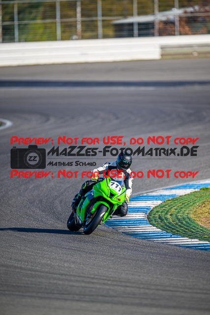 MaZZes_FotoMatrix_230410_0803 | ROT