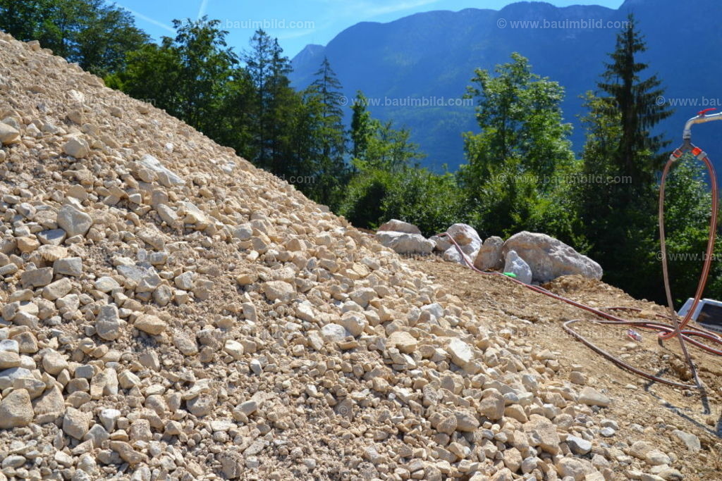 bib-lg02-erdarbeiten-0060 | Nach LV-Leistungsgruppen sortierte Detailfotos über den Bau eines Hauses. Alle Hausbau-Bilder direkt vom Urheber und Autor der Website Haus-Selber-Bauen.com