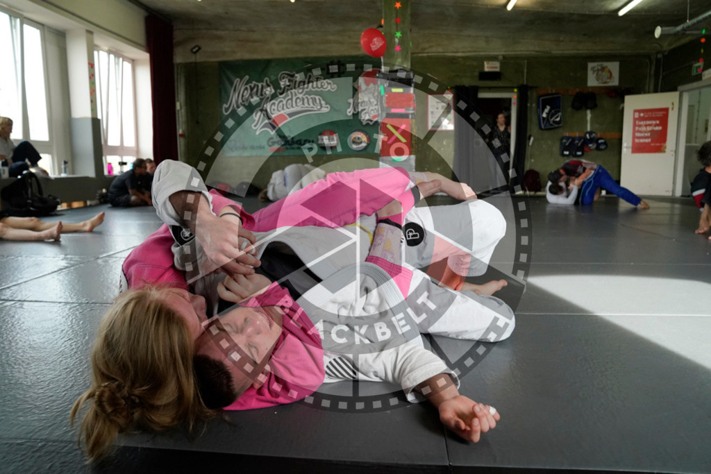 20240413PBB6165 | Fighters compete during the Grapplethon 24hours of rolling for a reason in Hamburg, Germany, on April 13, 2024.