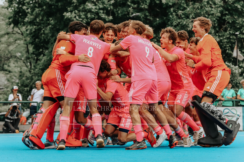 EM_MU18_F_GER-FRA_Lille_bearbeitet (333 von 433) | lanaschraderfotografie - Realisiert mit Pictrs.com