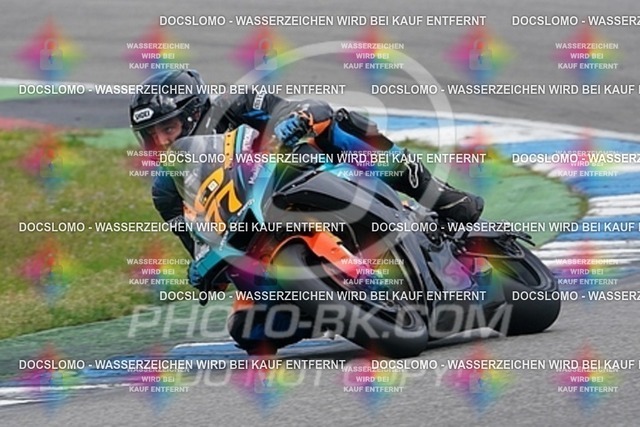 2023_04_25_PBK_23856 | Sportfotografie; SlowMotion; Video; Rennstrecke; Hafeneger; Speer; Racing; RSE; BMW; CBO; Trackday; Motorsportarena; Hockenheimring; Brno; Most; Barcelona; Valencia