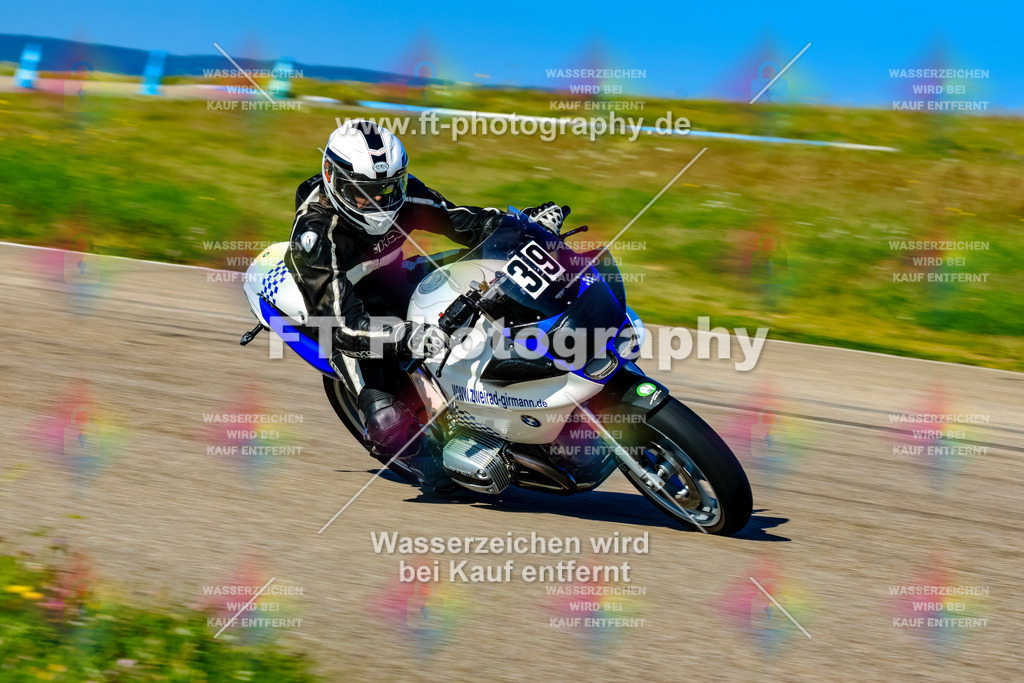 039-2193 | Hier findet Ihr Bilder von Touristenfahrten auf der Nürburgring Nordschleife oder von anderen Veranstaltungen die ich besucht habe. Viel Spass beim Durch Schauen 