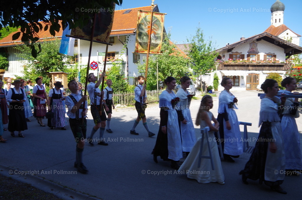 IMGP5352 | fotografiert von Axel PollmannLeonhardi Wallfahrt Benediktbeuern und Murnau, Fronleichnam, Fasching, Landschaft im Loisachtal und Benediktbeuern  - Realisiert mit Pictrs.com