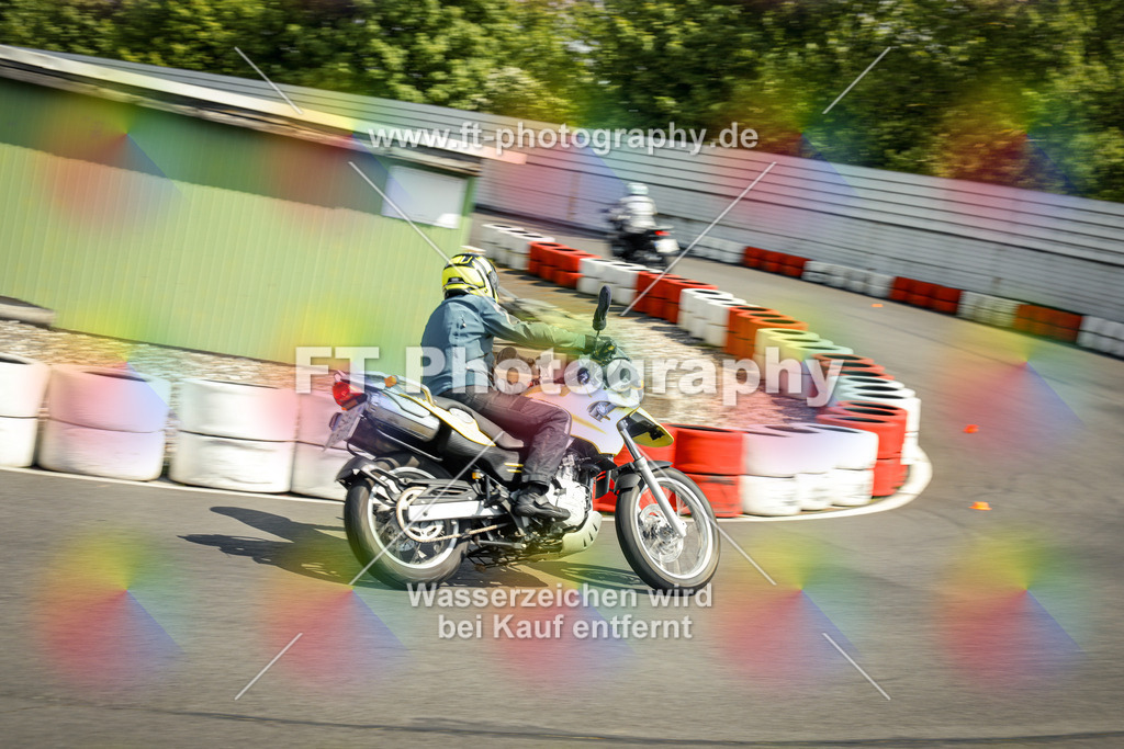 OBK_Mai_Martina_Markus-11153 | Hier findet Ihr Bilder von Touristenfahrten auf der Nürburgring Nordschleife oder von anderen Veranstaltungen die ich besucht habe. Viel Spass beim Durch Schauen 