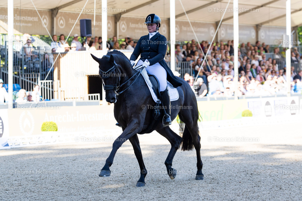 TH_511-TIMPE Andrea (GER)_ Don Carismo FRH_17825 | Deutsches Spring- und Dressur-Derby 2024 am 11.05.24 in Hamburg, 511TIMPE Andrea (GER), Don Carismo FRH