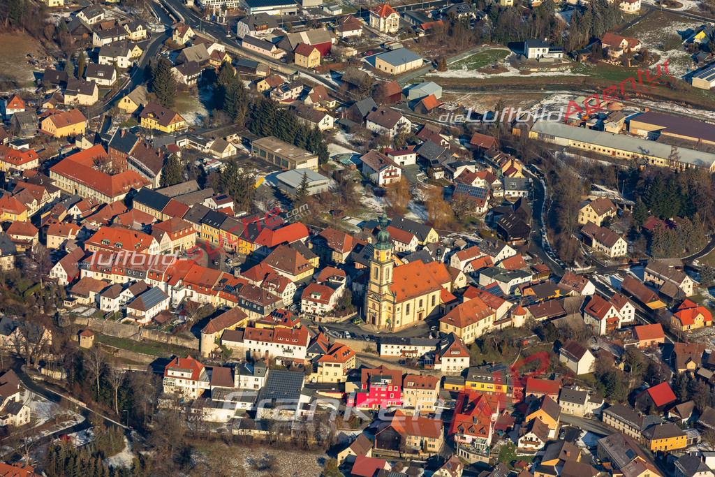 aktuelles Luftbild von  Stadtsteinach  - Luftaufnahme wurde 2019 von https://frankenair.de mittels Flugzeug (keine Drohne) erstellt.