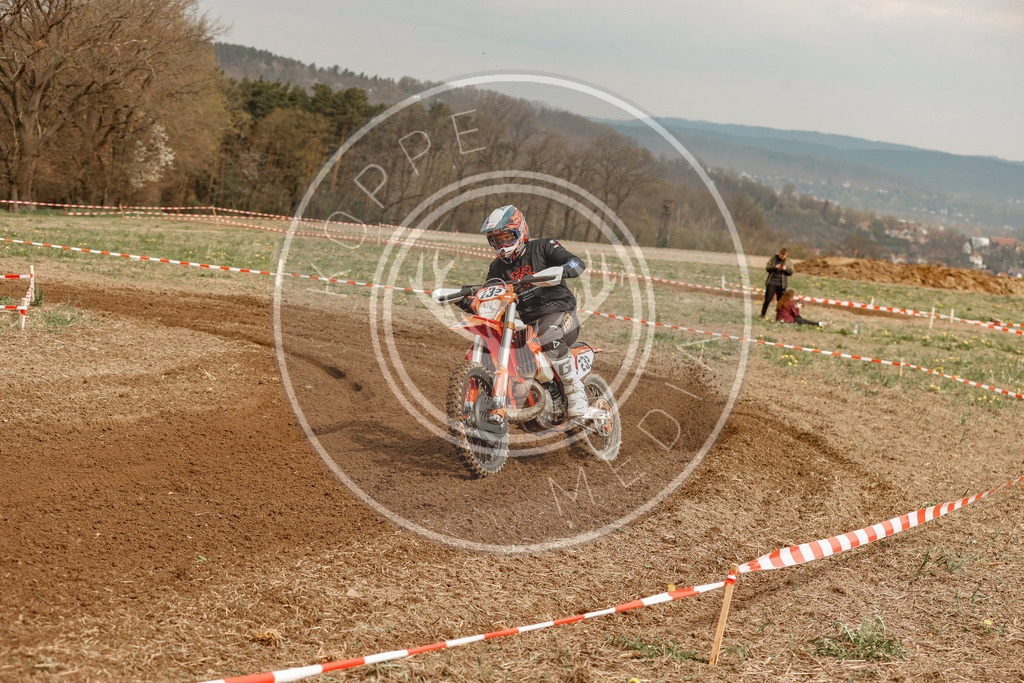 4TaktLauf1-736 | koppe-media - Realisiert mit Pictrs.com