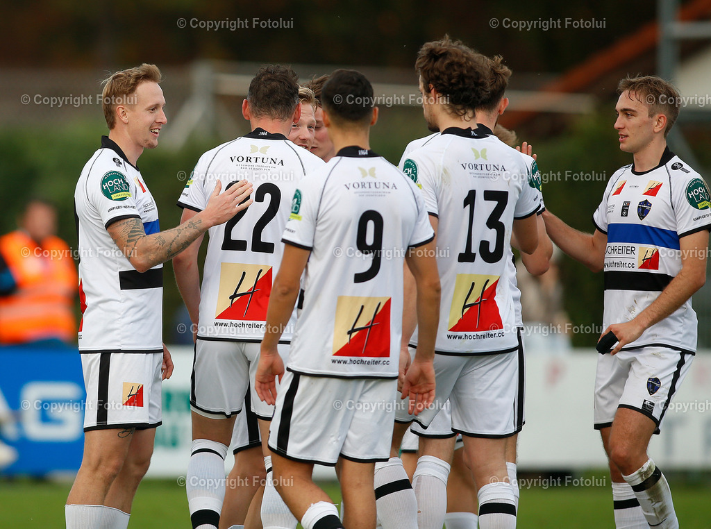 A_LUI_110925_33 | SPORT,FUSSBALL,LT1 OOE LIGA ASKOE OEDT 1B -SV BAD LEONFELDEN 11.10.2025 IM BILD:JUBEL BEI BAD LEONFELDEN NACH DEM 2:1 FOTO:FOTOLUI