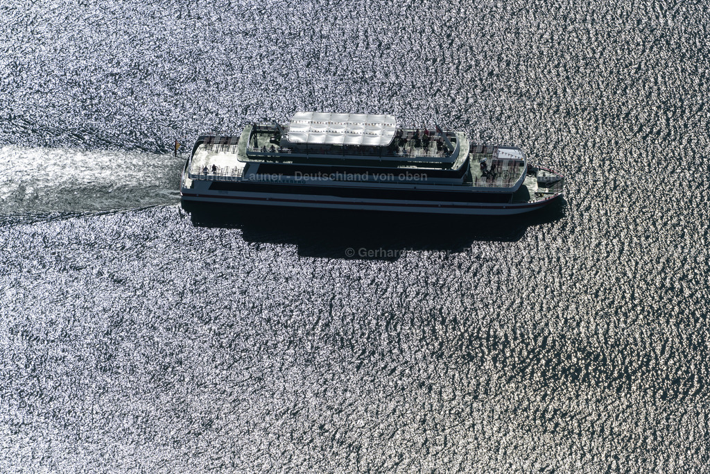 4042052 | MARKKLEEBERG 15.09.2020 Passagier- und Fahrgast- Schiff " Markkleeberg " auf dem Markkleberger See in Markkleeberg im Bundesland Sachsen, Deutschland. Weiterführende Informationen bei: Personenschifffahrt im Leipziger Neuseenland Markkleeberger See und Störmthaler See GmbH &amp; Co. KG. // Passenger ship " Markkleeberg " on the Markkleberger See in Markkleeberg in the state Saxony, Germany. Further information at: Personenschifffahrt im Leipziger Neuseenland Markkleeberger See und Stoermthaler See GmbH &amp; Co. KG. Foto: Gerhard Launer