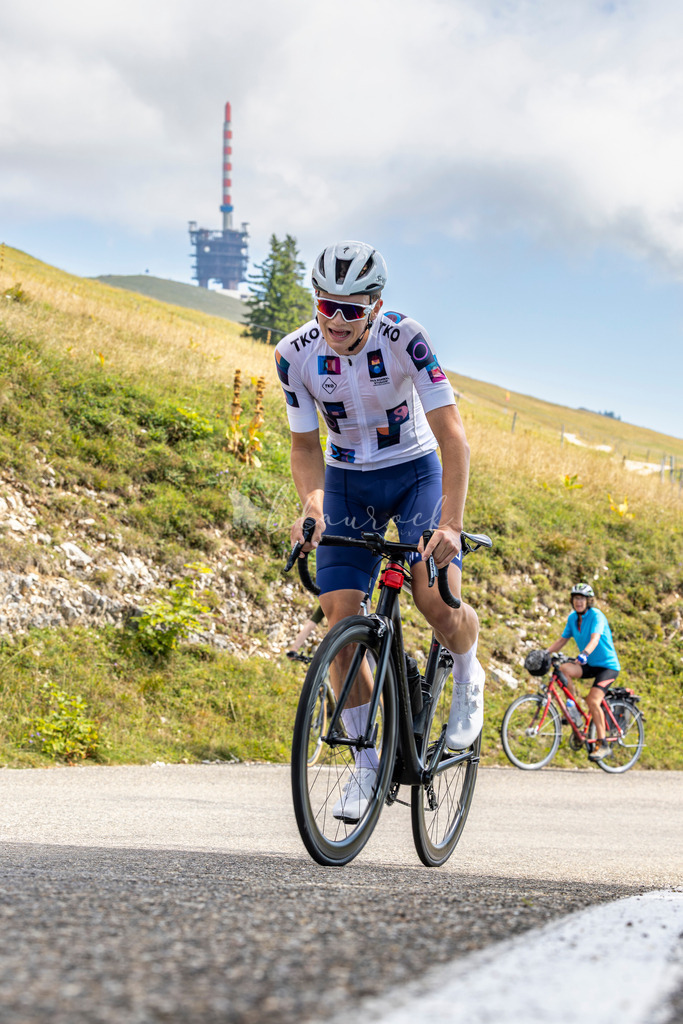 _01A4094 | Sportbilder, Sportfotograf, Hochzeits- und Eventfotografin, Flugshows, Portraits und Tiershooting, Aviation, Downhill, Nationalleague, Swissleague, International