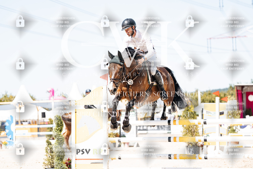 CK909875 | Turnierfotografie Pferdefotografie Trier Rheinland-Pfalz Pferdesport Reitsport Tierfotografie Sportfotografie Pferdevideo Pferdevideografie Equestrianvideography equestrianphotography  - Realisiert mit Pictrs.com