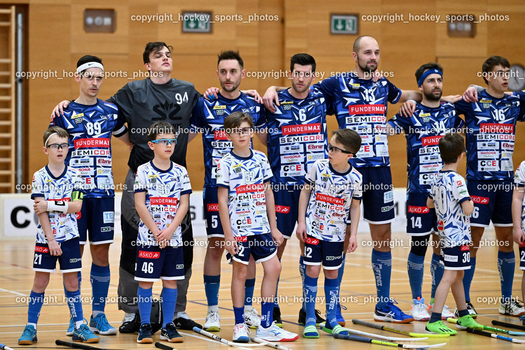 VSV Unihockey vs. Wiener Floorballferein 6.4.2024 | #89 Robert Rauter VSV Unihockey, #94 Karl Dorfer VSV Unihockey, #5 Michael Kanduth VSV Unihockey, #6 Timo Schmid VSV Unihockey, #13 Jan Sláma VSV Unihockey, #14 Michael Klemm VSV Unihockey, #16 Manuel Flaschberger VSV Unihockey, VSV Unihockey vs. Wiener Floorballferein 6.4.2024, VSV Unihockey vs. Wiener Floorballferein  am 06.04.2024 in Villach (Ballspielhalle St. Martin), Austria, (Photo by Bernd Stefan)