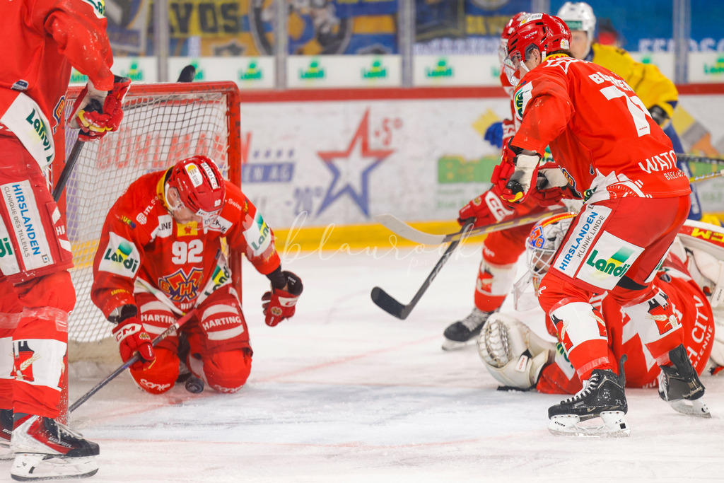 EHCB vs HCD 20260106_wb-0568 | Sportbilder, Sportfotograf, Hochzeits- und Eventfotografin, Flugshows, Portraits und Tiershooting, Aviation, Downhill, Nationalleague, Swissleague, International
