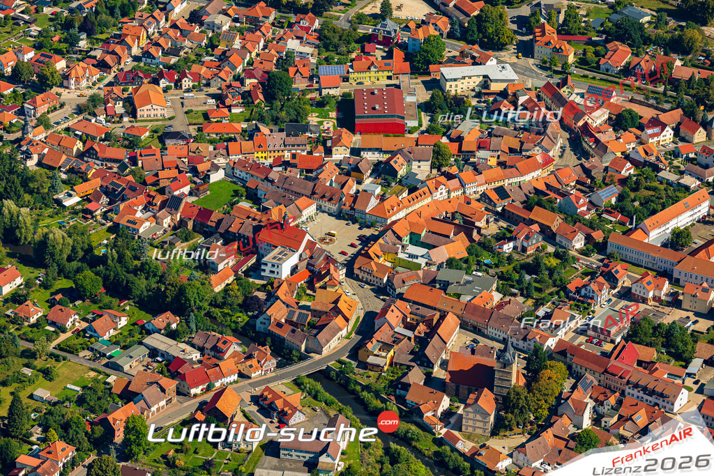 Luftbild der Stadt Themar - Das Luftbild wurde 2025 vom UL-Flugzeug heraus erstellt ( keine Drohnenaufnahme ) - Hochauflösende Luftaufnahme - für Wandbilder und großformatige Ausdrucke geeignet. Das besondere Geschenk!Hier alle&nbsp;Infos zur Lizenzierung der LuftaufnahmeWir fliegen auch dieses Jahr wieder in Ihre Region um Luftbilder zu erstellen.- Luftbild anfragen