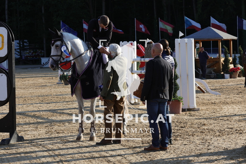 0P6A8305 | Willkommen bei Brunnmayr - Design & Fotografie – Ihrem Spezialisten für Reitturniere und Pferdeveranstaltungen in Oberösterreich, Salzburg und Bayern! Seit über 17 Jahren sind wir leidenschaftlich dabei.