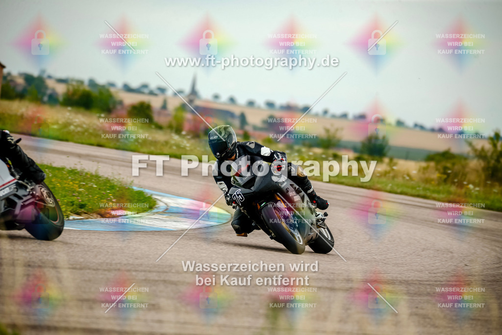 Chambley Juli-2323 | Hier findet Ihr Bilder von Touristenfahrten auf der Nürburgring Nordschleife oder von anderen Veranstaltungen die ich besucht habe. Viel Spass beim Durch Schauen 