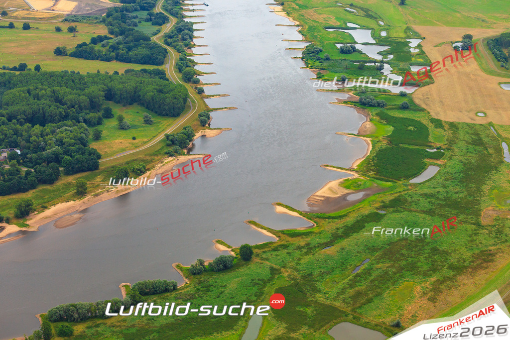 Die Luftaufnahme der Stadt Aland wurde vom UL-Flugzeug heraus erstellt ( keine Drohne )- hohe Auflösung für beste Qualität