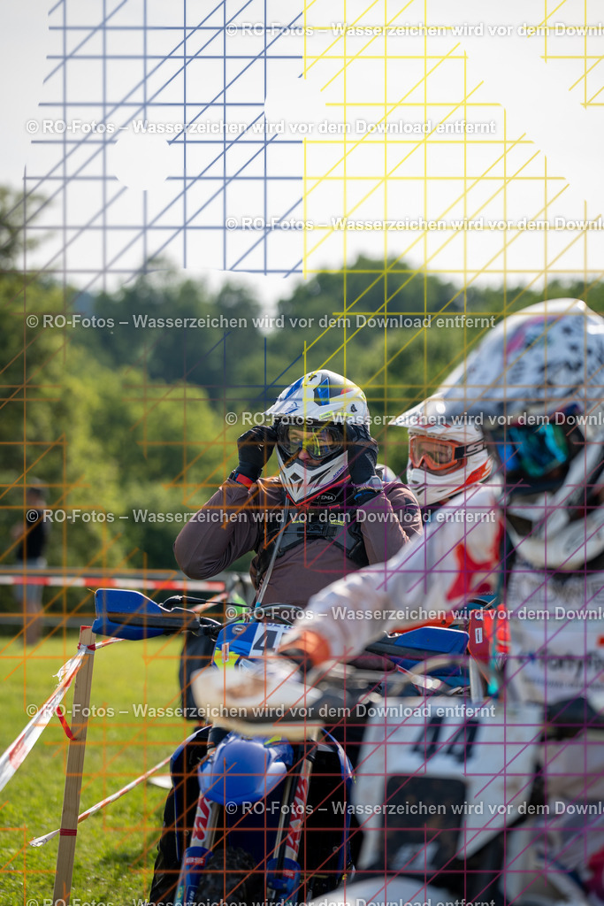 Wolfshausen 4 Lauf -130 | Sportfotografie von RO-Fotos: Motorsport, Motocross, Enduro, Laufveranstaltungen und Triathlon. Professionelle Fotos von Sportlern und Events. - Realisiert mit Pictrs.com