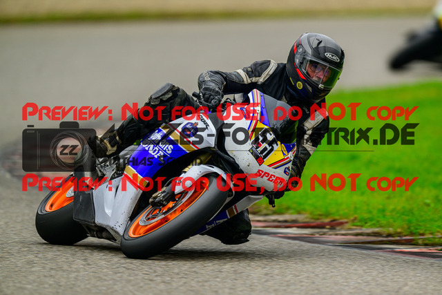 MaZZes_Fotomatrix_20241003_6007705_7636 | ROT