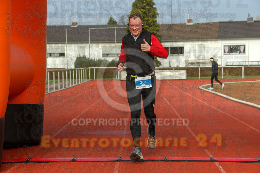 230129_1127_EX1_4968 | Sportfotografie im Rhein-Sieg Kreis, Köln, Bonn, NRW, Rheinland Pfalz, Hessen, etc. Unser Tätigkeitsfeld umfasst den Laufsport vom Volkslauf über den Marathon, Duathlon, Triathon bis zum Ultralauf wie Kölnpfad Ultra oder Schindertrail.
