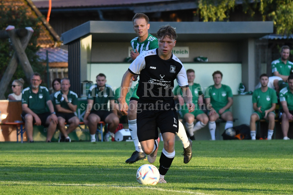 SpVgg Niederalteich : SpVgg GW Deggendorf | Laurin Hübscher (SpVgg GW Deggendorf #10) - Realisiert mit Pictrs.com