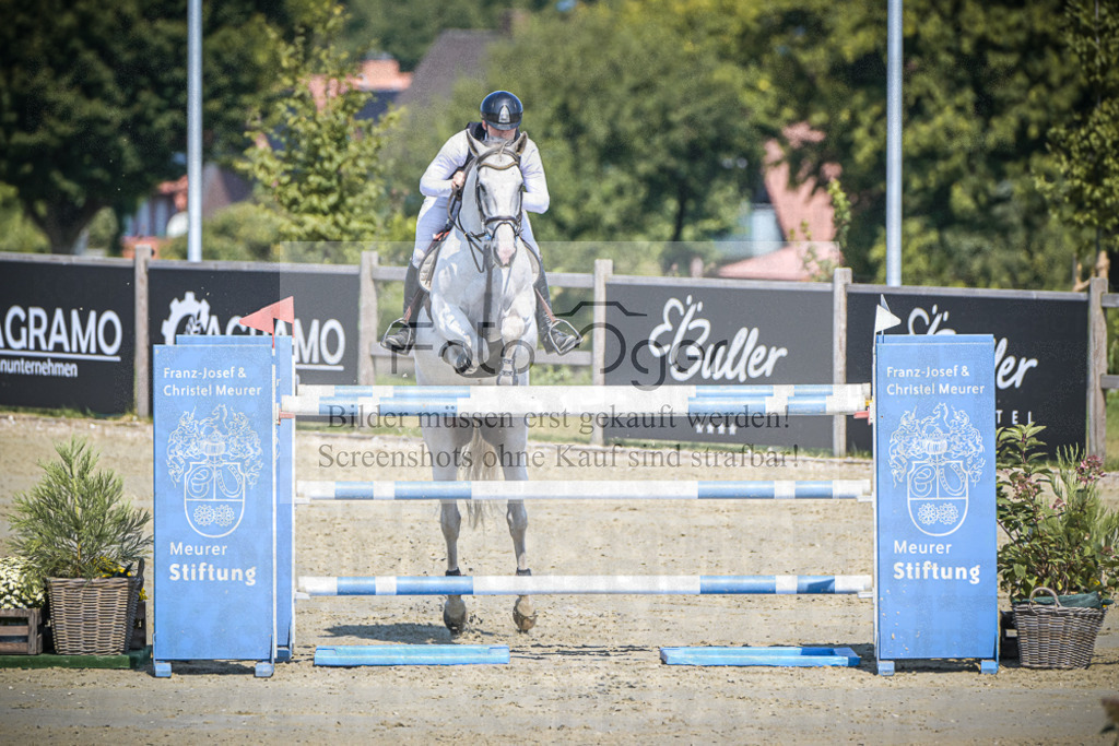 DOS_0287 | Entdecke hochwertige Reitturnierfotos von Foto Oger. Professionell, emotional und authentisch – jetzt Lieblingsmomente im Shop bestellen.Deutschlandweite Turnierfotografie. - Realisiert mit Pictrs.com