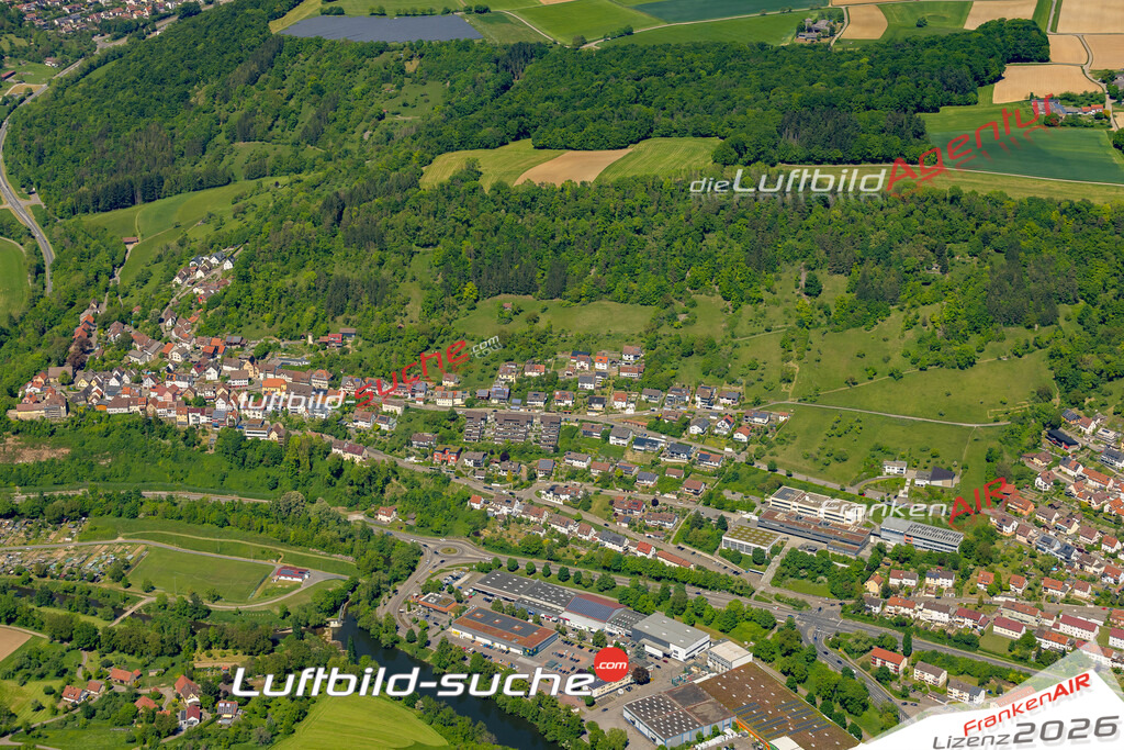 Schrägluftbild  Nagelsberg  Künzelsau - Das Luftbild wurde 2025 vom UL-Flugzeug heraus erstellt ( keine Drohne ) - Hochauflösende Luftaufnahme -Nicht vergleichbar mit Google Maps oder Satelittenbilder- Die Geschenkidee !Mit Lizenz und Bildrechte bestellbar