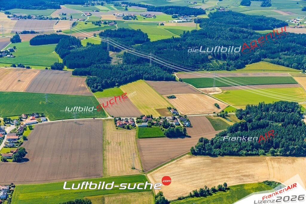 Luftaufnahme von Göttlkofen Adlkofen Bild- Das Luftbild wurde 2025 vom UL-Flugzeug heraus erstellt ( keine Drohne ) - Hochauflösende Luftaufnahme -Nicht vergleichbar mit Google Maps oder Satelittenbilder- Die Geschenkidee !Mit Lizenz und Bildrechte bestellbar