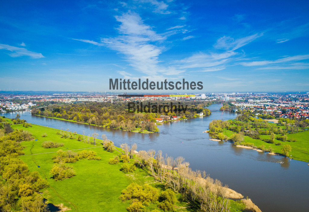 Magdeburg Hochwasser Rothehornparkspitze aus Fermersleben-0020 | die Rothehornparkspitze im Stadtpark Magdeburg beim Frühjahrshochwasser  - Realisiert mit Pictrs.com