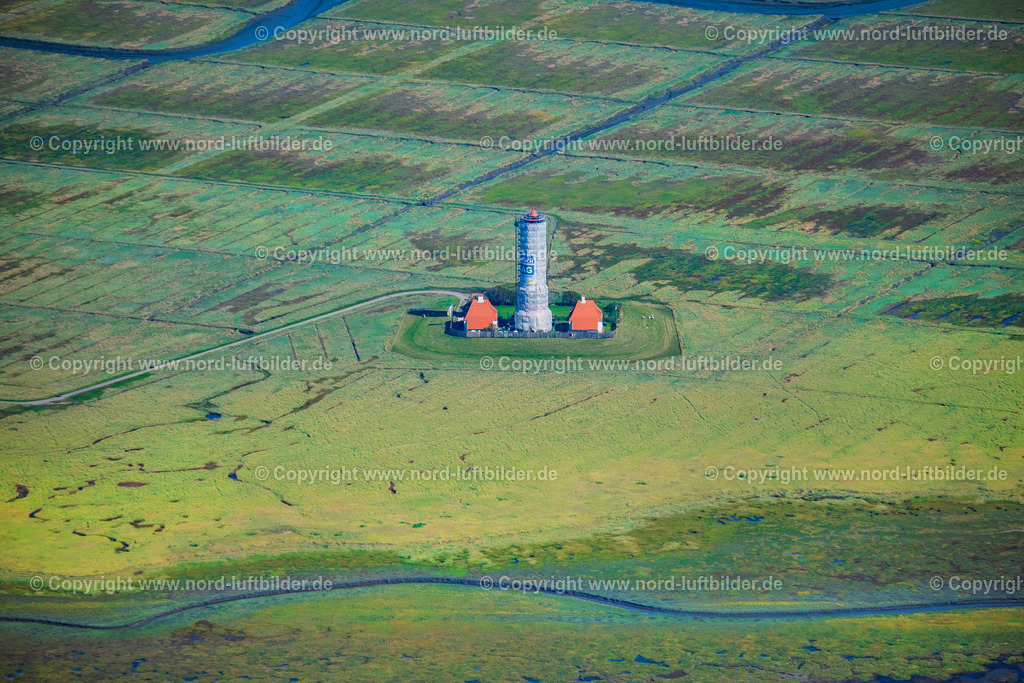 Westerheversand_Leuchtturm_ELS_8696060923 | WESTERHEVER 06.09.2023 Sandstrahl- und Sanierungsarbeiten am Leuchtturm Westerheversand als historisches Seefahrtszeichen im Küstenbereich der Nordsee in Westerhever im Bundesland Schleswig-Holstein. Weiterführende Informationen bei: SAG Gerüstbau GmbH,  Sandstrahl SCHUCH GmbH. // Sandblasting and renovation work on the Westerheversand lighthouse as a historical maritime symbol in the coastal area of the North Sea in Westerhever in the state of Schleswig-Holstein. Further information at: SAG Geruestbau GmbH,  Sandstrahl SCHUCH GmbH. Foto: Martin Elsen