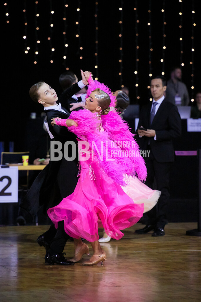 Winter Dance Festival | Mülheim a.d. Ruhr - 13.12.2025: Winter Dance Festival in Mülheim a.d. Ruhr (Westenergiehalle), Germany. Photo by: BobNL design &amp; photography  - Realisiert mit Pictrs.com