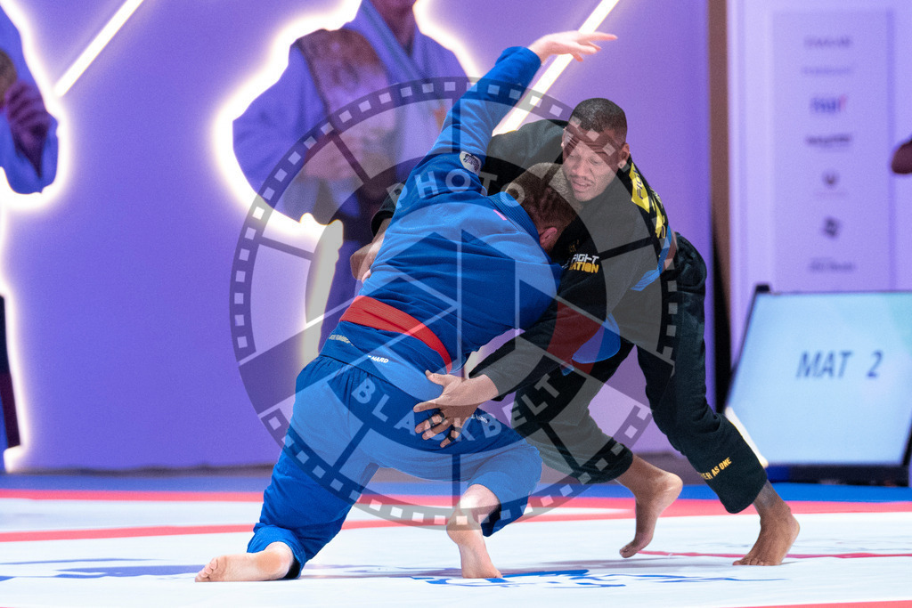 20231106PBB2258 | Fighters compete during the AJP World Master Championship in the Mubadala Arena in Abu Dhabi, Arab United Emirates, on November 6, 2023.