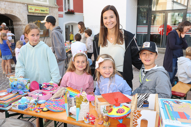 Kinderflohmarkt der SPÖ Frauen | Bildershop von pixelworld.at - Realisiert mit Pictrs.com