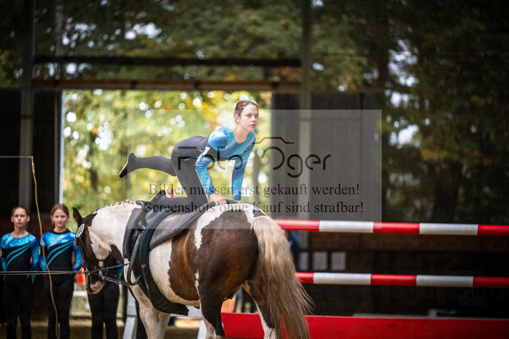 DOS_0279 | Entdecke hochwertige Reitturnierfotos von Foto Oger. Professionell, emotional und authentisch – jetzt Lieblingsmomente im Shop bestellen.Deutschlandweite Turnierfotografie. - Realisiert mit Pictrs.com